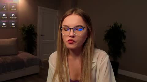 Hi Im Alice and here youll find something online show from 01/07/26, 06:05