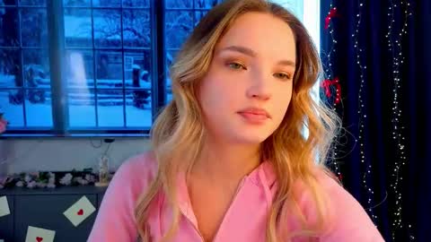 Hi Im Alice and here youll find something online show from 02/22/26, 06:13