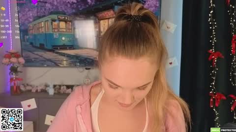 Hi Im Alice and here youll find something online show from 04/11/26, 07:45