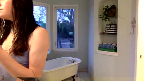 janicepepper online show from 01/04/25, 12:48