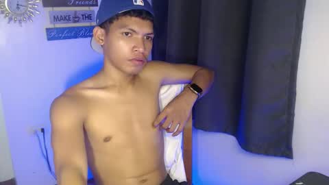 janlloyd04 online show from 10/02/25, 07:59