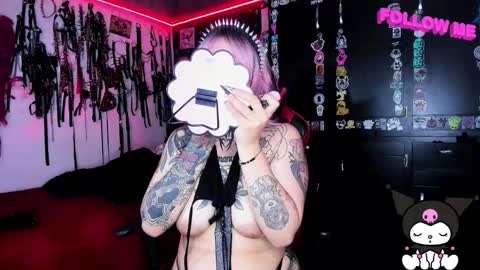      online show from 09/29/25, 09:52