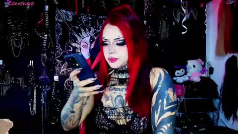 Snapshot of janna_ink chatting on 05/08/26, 01:00 online show from 05/08/26, 01:00