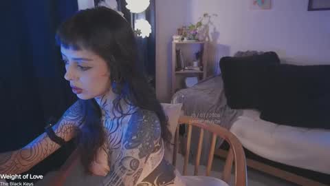   jmaybe e online show from 03/28/26, 02:49