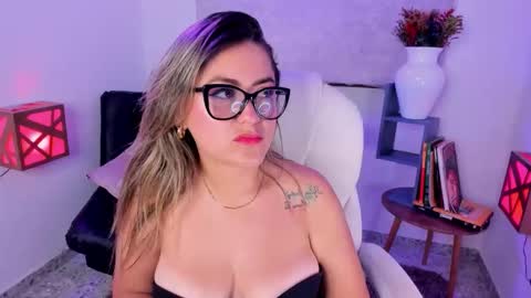 Janne Monroe online show from 11/07/25, 02:17