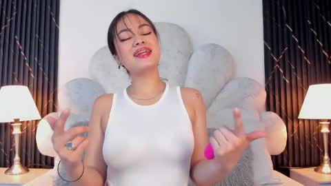 Jaslyn online show from 04/17/26, 05:16