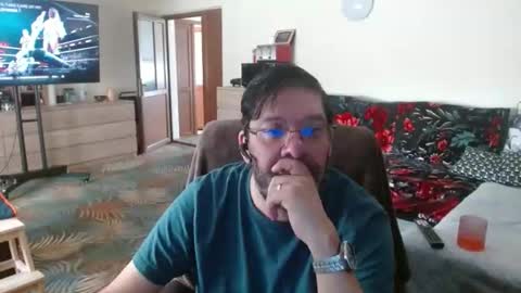 Snapshot of jasmarks2000 chatting on 03/18/26, 01:14 JasMarks online show from 03/18/26, 01:14