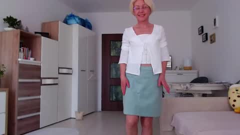 Jasmin room for people 40 online show from 04/09/26, 12:10