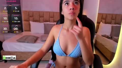 Snapshot of jasmin_adams chatting on 06/17/26, 11:23 Jasmin online show from 06/17/26, 11:23