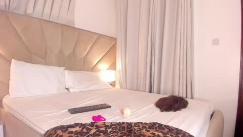 jasmin_melons online show from 04/18/26, 02:59