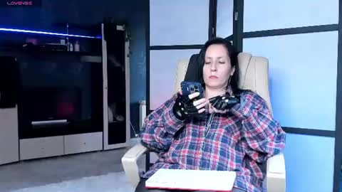 Snapshot of jasmin_milf chatting on 06/14/26, 02:19 jasmin_milf online show from 06/14/26, 02:19