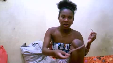 jasminah176750 online show from 12/17/25, 08:31