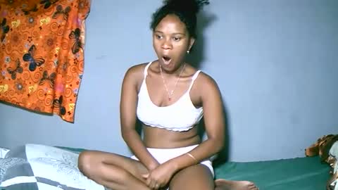 jasminah176750 online show from 02/17/26, 02:41