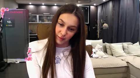 Jasmine online show from 03/12/26, 09:10