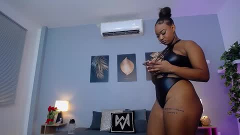 Instagram jasminecampbell1  online show from 12/13/24, 10:34