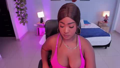 Instagram jasminecampbell1  online show from 12/17/25, 08:59