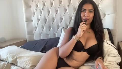 Jasmine Fox  online show from 07/09/26, 06:12
