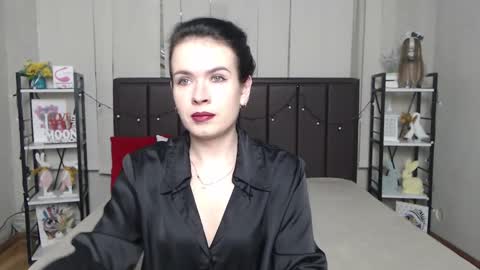 JasmineKouch online show from 11/22/25, 06:45