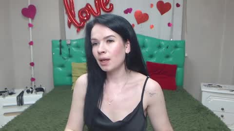 Snapshot of jasminekouch chatting on 05/16/26, 05:23 JasmineKouch online show from 05/16/26, 05:23