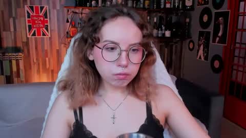 Snapshot of jasminemilko chatting on 05/16/26, 05:15 Jasmine online show from 05/16/26, 05:15