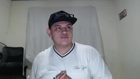 Snapshot of jason_boy_ chatting on 04/14/26, 05:24 jason_boy_ online show from 04/14/26, 05:24