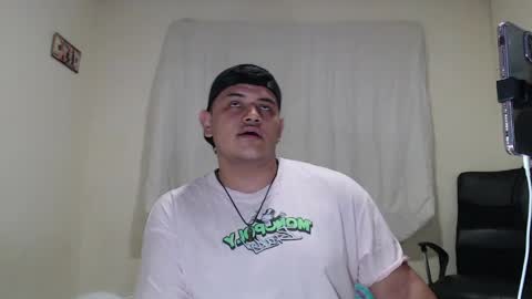 Snapshot of jason_boy_ chatting on 04/15/26, 05:58 jason_boy_ online show from 04/15/26, 05:58