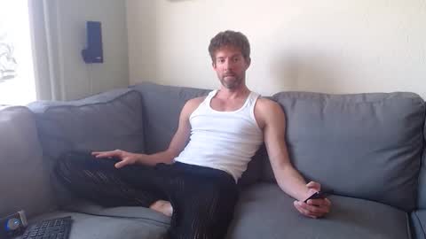 Snapshot of jasonberg29 chatting on 05/23/26, 11:03 Jason online show from 05/23/26, 11:03
