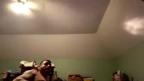 Snapshot of jasonestlack69 chatting on 12/23/25, 01:14 jasonestlack69 online show from 12/23/25, 01:14
