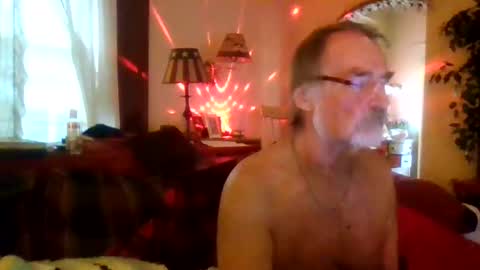 Snapshot of jasonreloaded694u chatting on 05/22/26, 04:45 Jason online show from 05/22/26, 04:45