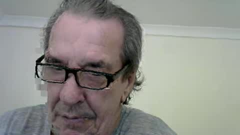 jaspal55 online show from 02/05/25, 11:44