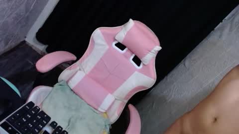 Jassie online show from 12/20/25, 10:33