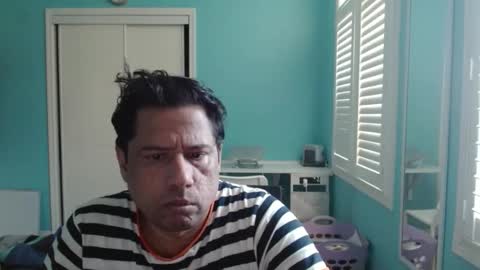 jassim82 online show from 12/17/25, 09:21