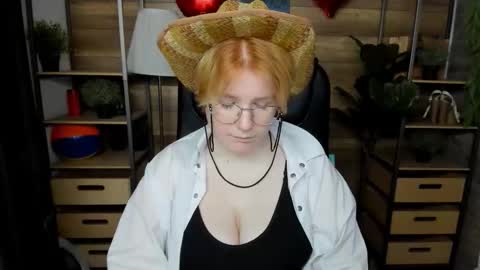 Katerina online show from 10/28/25, 10:23