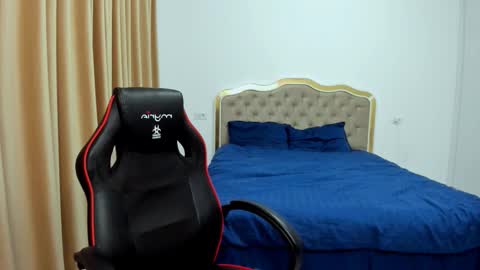  Javi  online show from 09/19/25, 09:26