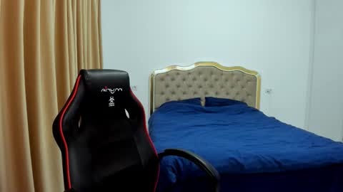  Javi  online show from 10/19/25, 09:48