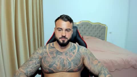  Javi  online show from 11/01/25, 06:54