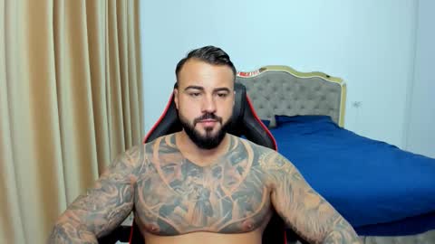  Javi  online show from 11/19/25, 10:43