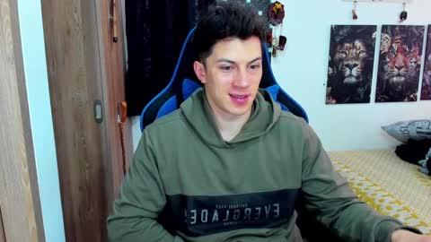 Javier online show from 12/17/24, 05:36