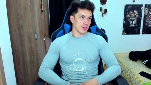 Javier online show from 12/19/24, 09:17