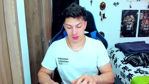 Javier online show from 02/17/25, 05:32