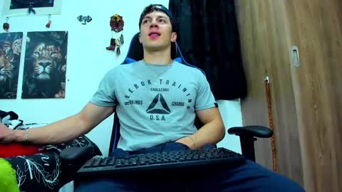 Javier online show from 03/07/25, 04:13