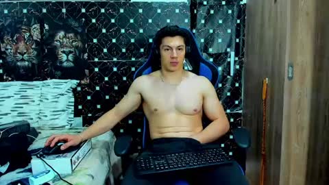 Javier online show from 05/05/26, 04:31