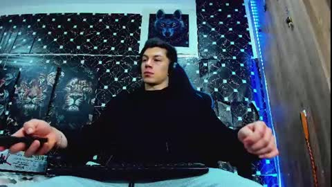 Javier online show from 06/14/26, 05:09