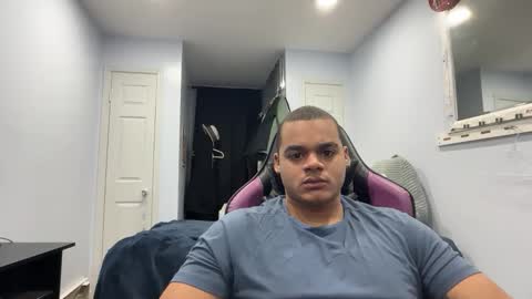Snapshot of javiricorich chatting on 02/12/26, 12:05 javiSdick online show from 02/12/26, 12:05