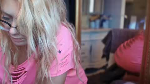 JAV online show from 09/25/25, 11:52