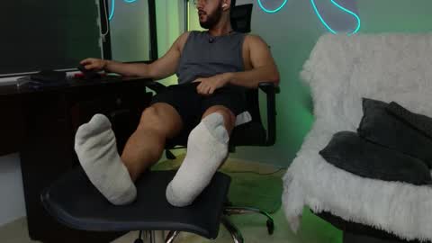 Jaxon online show from 10/15/25, 04:12