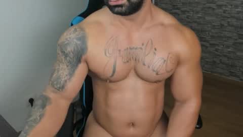 JaxonHunk online show from 10/26/25, 04:51