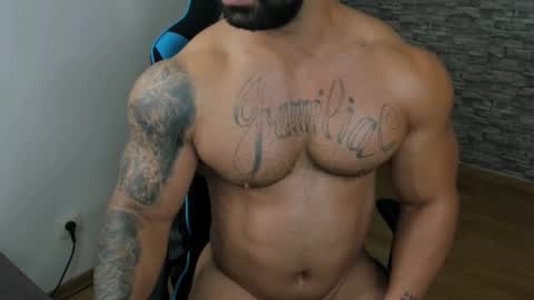 JaxonHunk online show from 11/01/25, 01:07