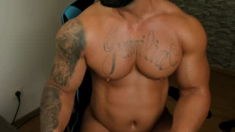 Snapshot of jaxonhunk chatting on 05/30/26, 01:25 JaxonHunk online show from 05/30/26, 01:25