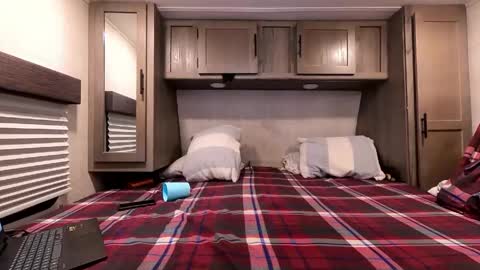 jaxsavage online show from 04/21/26, 03:46